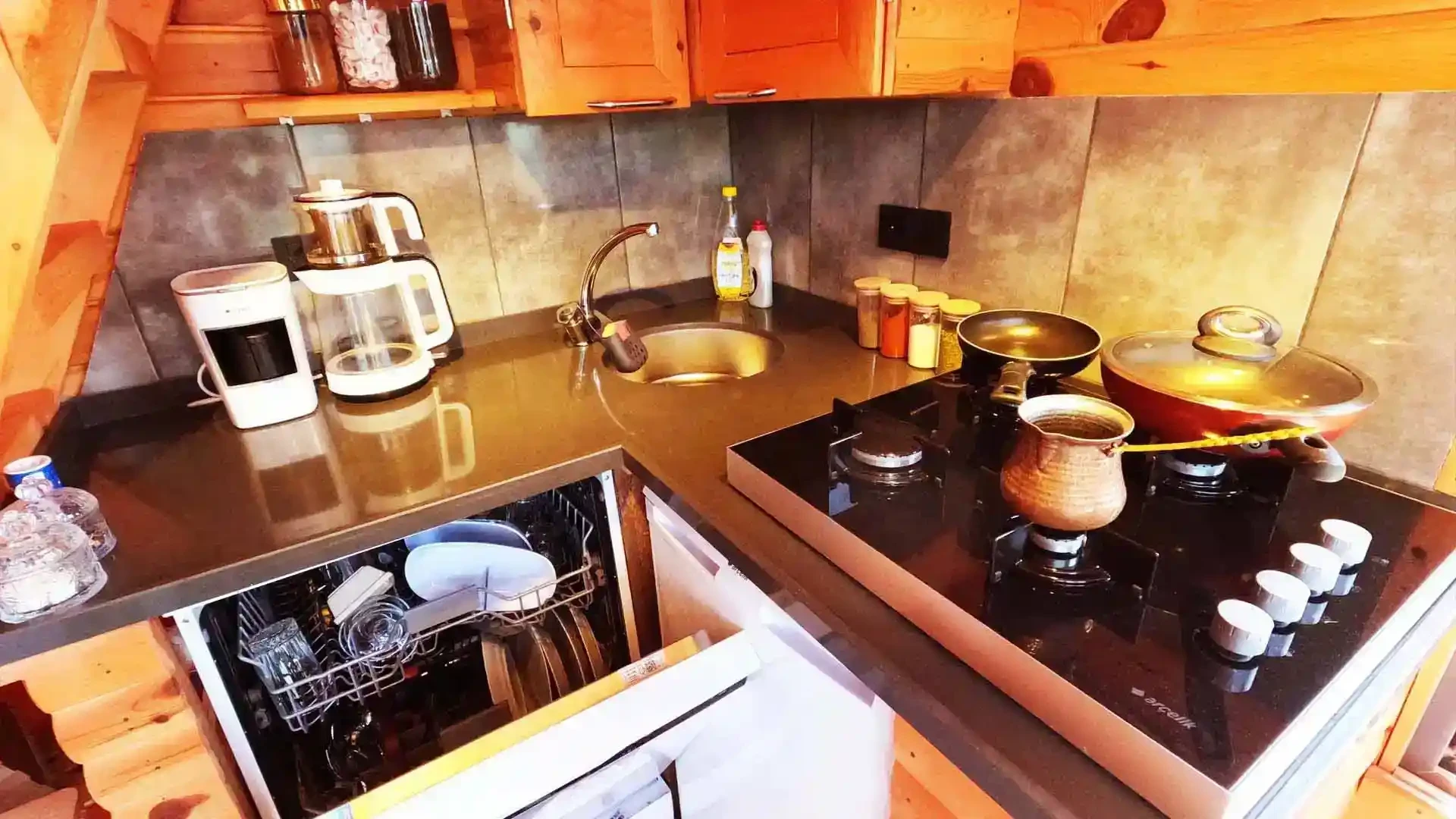 {"1":"resimler/10webp-10-1920w.webp","2":"resimler/10webp-10-480w.webp","3":"resimler/10webp-10-320w.w